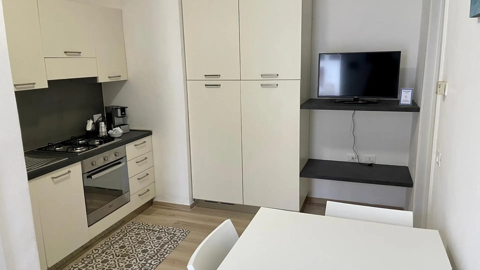 Amasole Apartment Viareggio 0*,  Italy